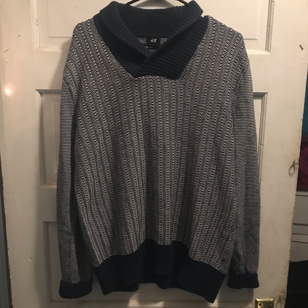 H&M men’s large sweater